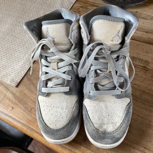 Girls Air Jordan 1 Mid SE